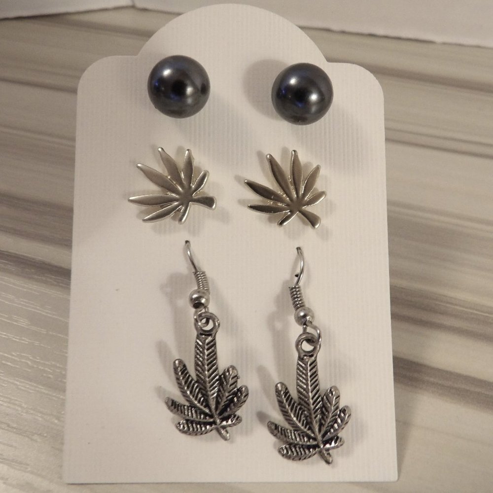 Cannabis Leaf Silver Tone Earrings!